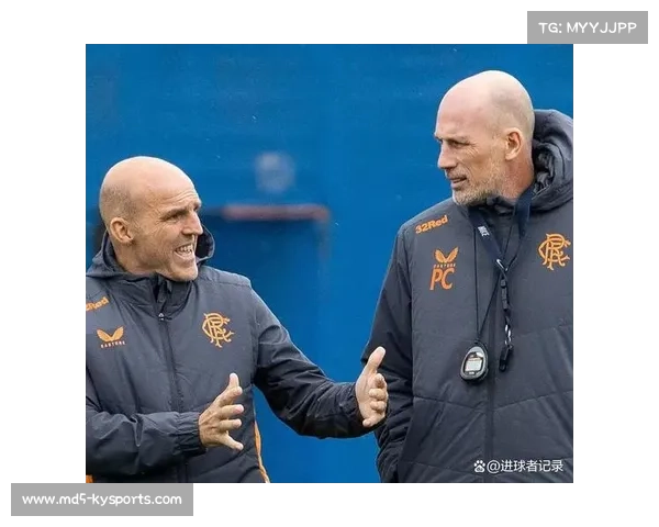 流浪者队与主帅克莱门特签署新合同 将续约至2027年 流浪者队与主帅克莱门特签署新合同 将续约至2027年